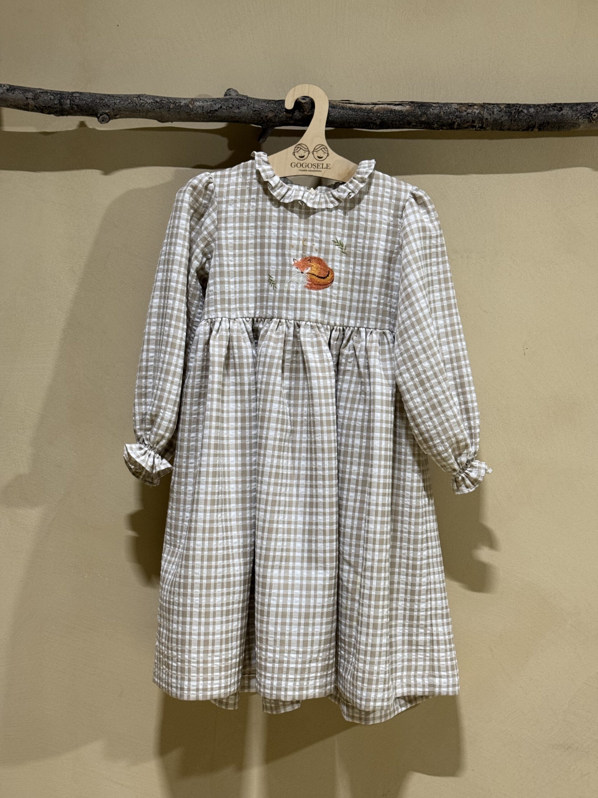 Rochie cu broderie Vulpița