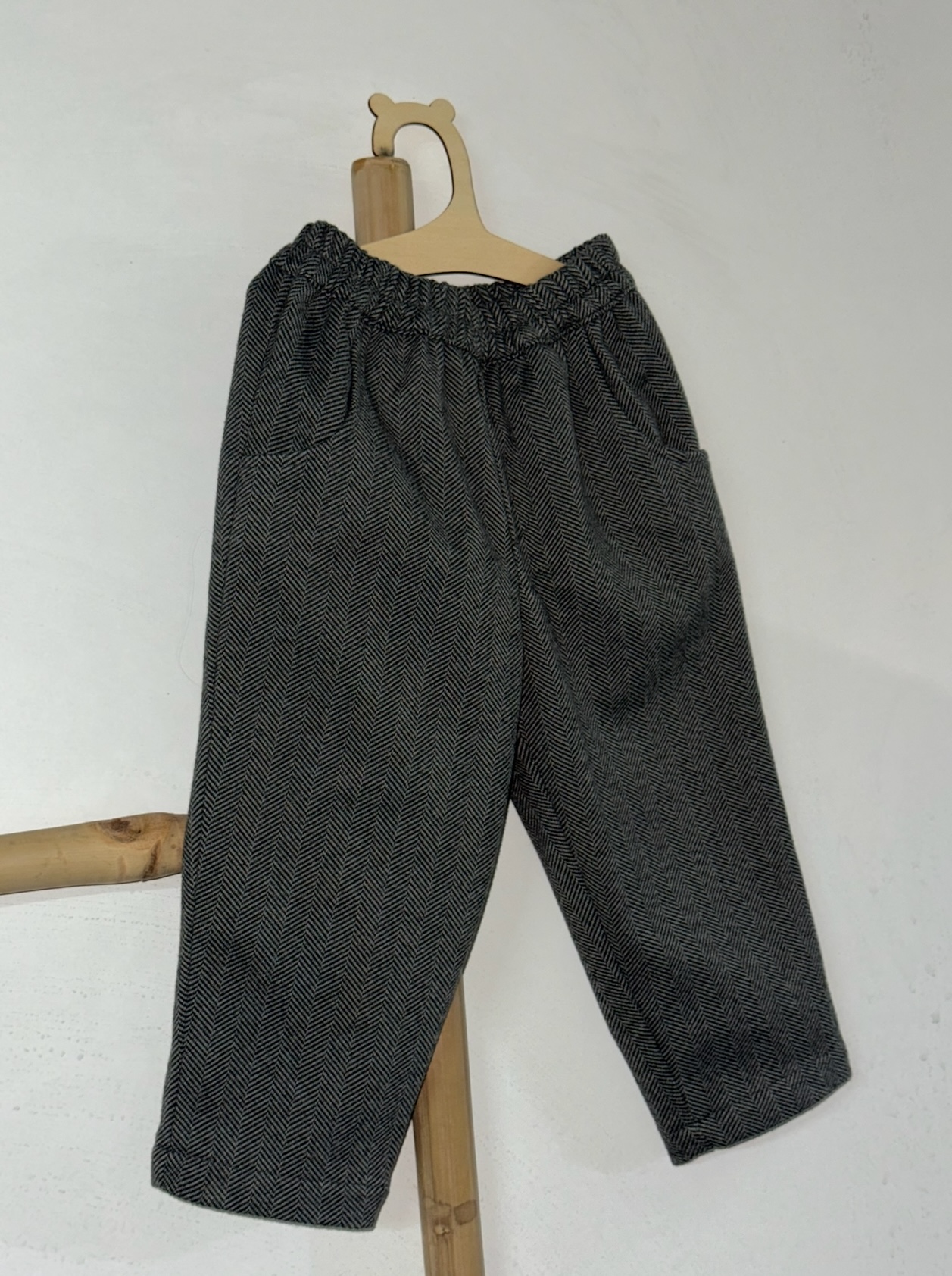 Pantaloni lână, alb negru