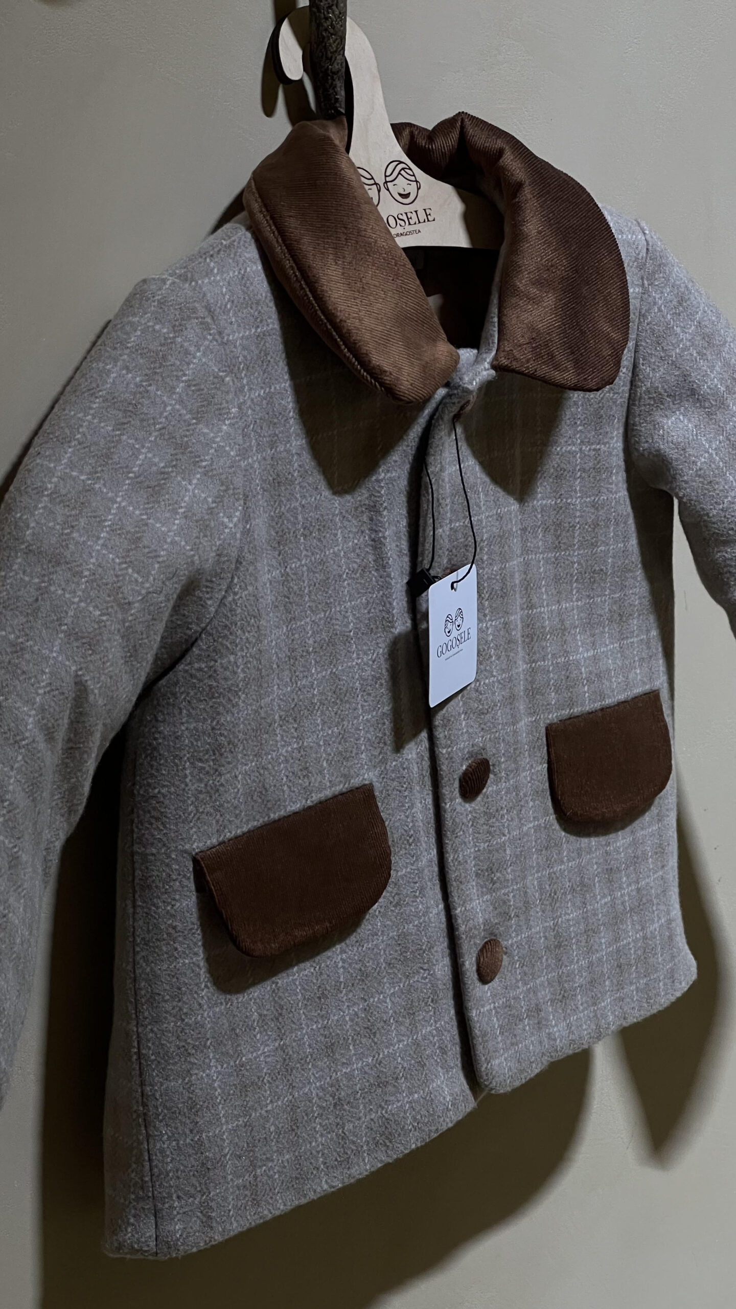 Palton bej scurt cu căptușeală