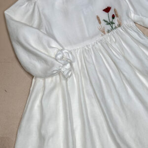 Rochie albă broderie Floare de mac și spicuri de grîu