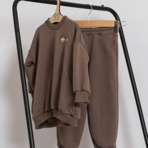 Costum două piese culoare maro