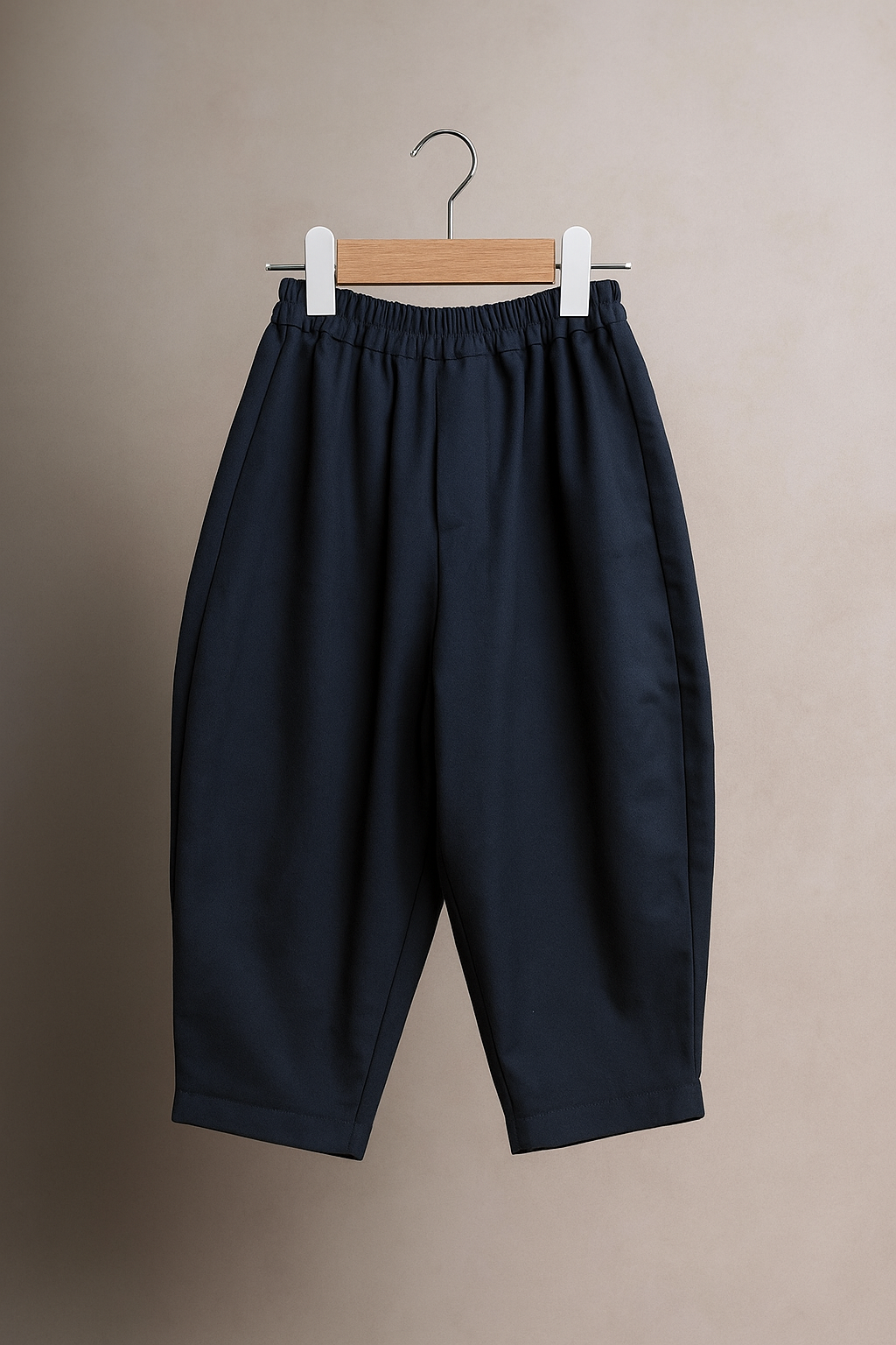 Pantalon albastru navy