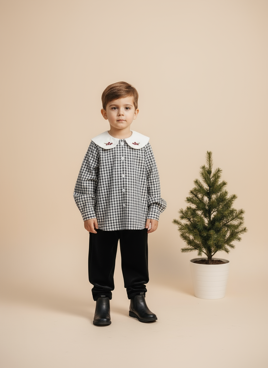 Cămaşă în carouri cu broderie